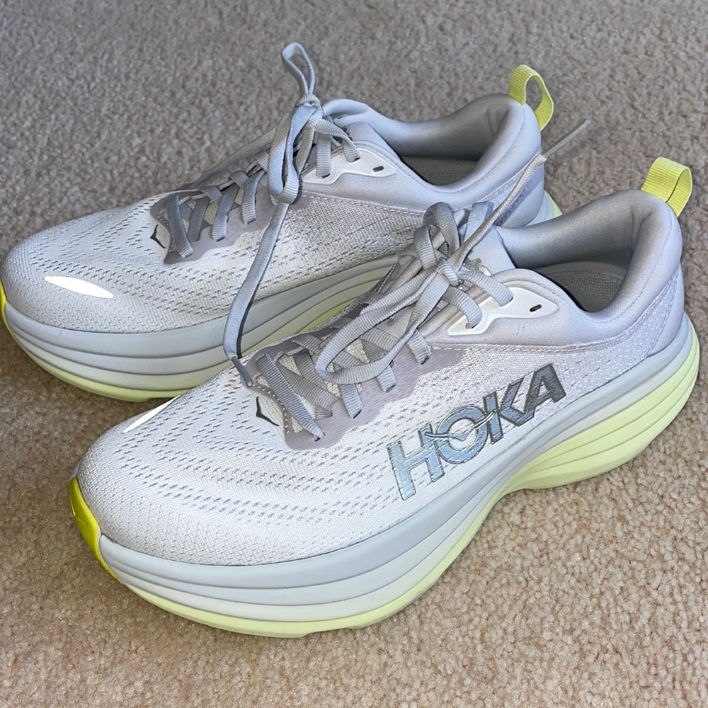 HOKA Bondi 8 NWOT